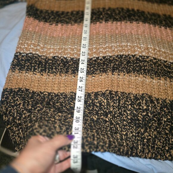 Lane Bryant Brand - Multi Colored, Striped Woven V-neck Long Sleeved Sweater - Picture 6 of 9